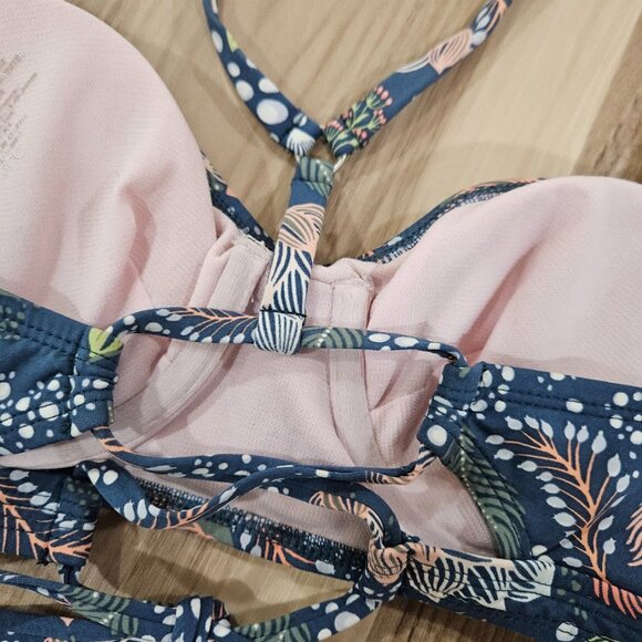 Title Nine Tidal Rave Underwire Agave Blue Floral Bikini Top Keukenhof 32C Swim - Picture 10 of 14